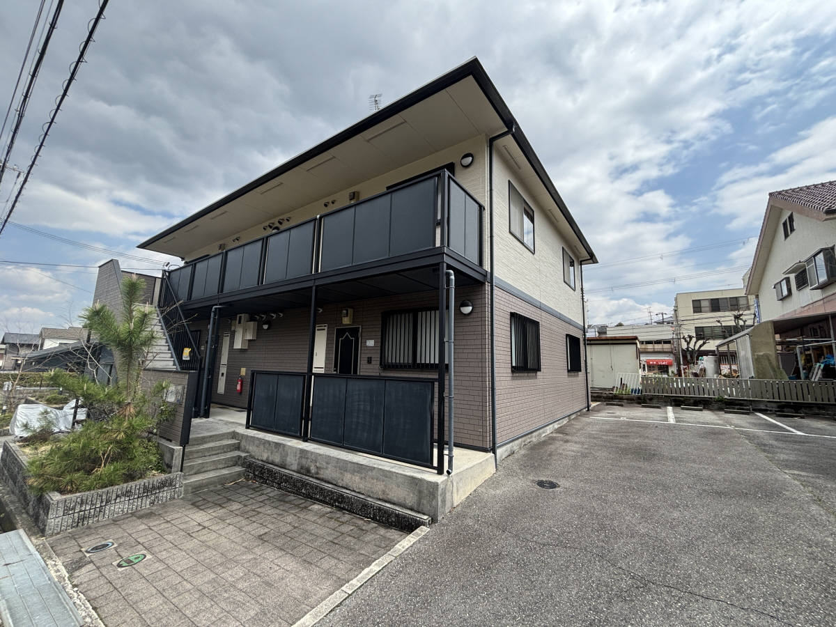 物件番号:1076714651 インターネット対応(eo光)人気のカウンターキッチン 敷地内P完備です