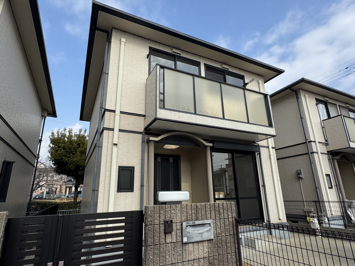 物件番号:1076714923 人気の戸建タイプ 閑静な住宅地 敷地内駐車場2台無料です