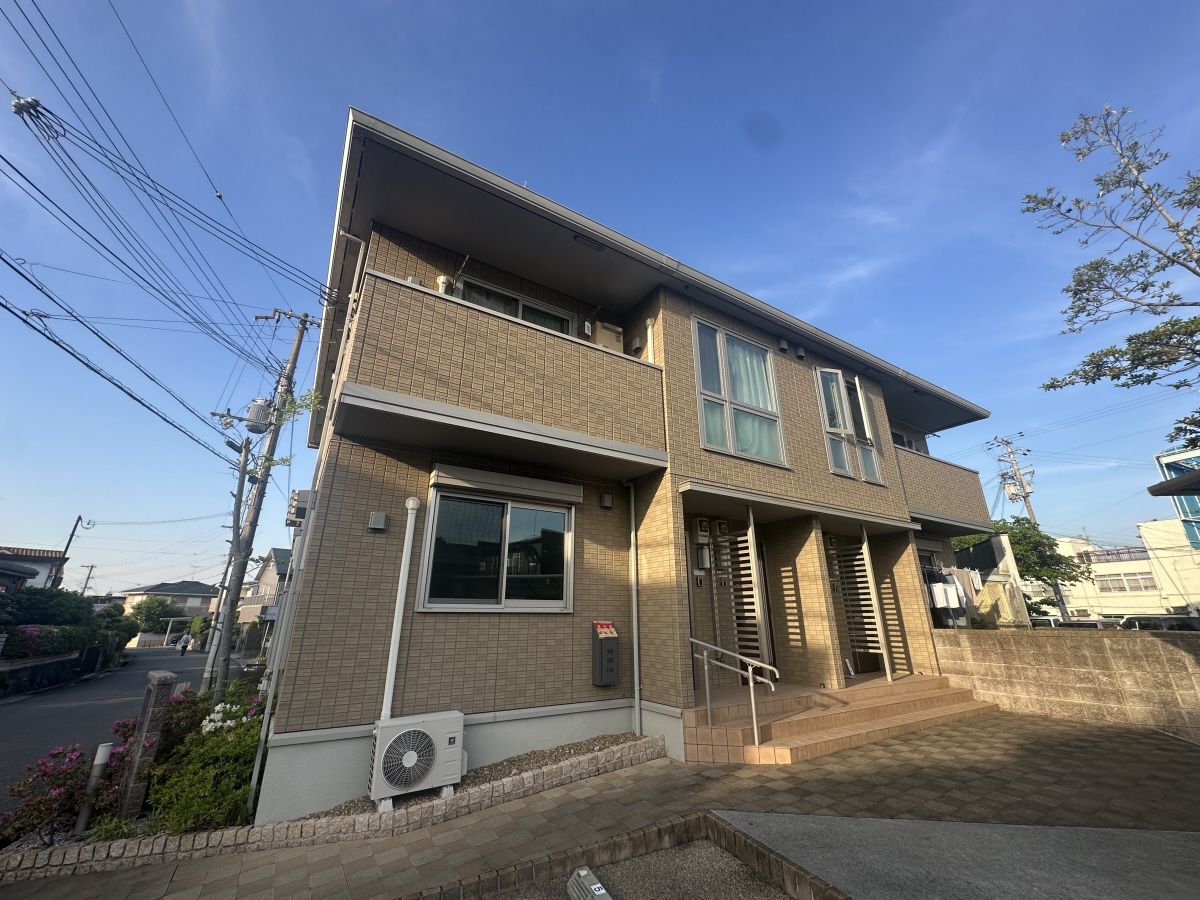 物件番号:1076715285 人気の一坪タイプの浴室　住環境良好　角部屋　生活施設充実　駐車場１台込み