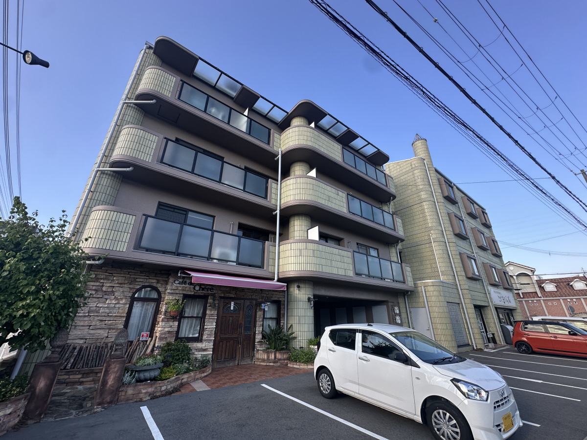 物件番号:1076715440 ペット（猫も）OK　リノベーション物件　設備充実　敷地内駐車場完備