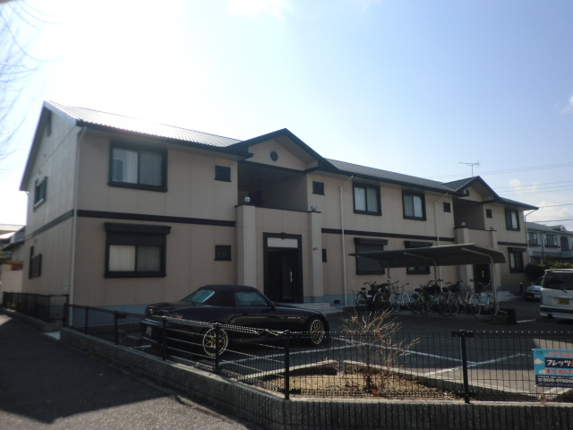 物件番号:1076722173 3DK→2LDKに大改装　閑静な住宅地　敷地内駐車場完備