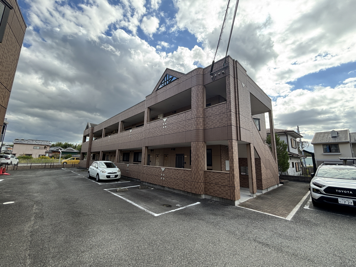 物件番号:1076727974 大手ハウスメーカー施工　小野駅まで徒歩圏内　角部屋で日当り良好です