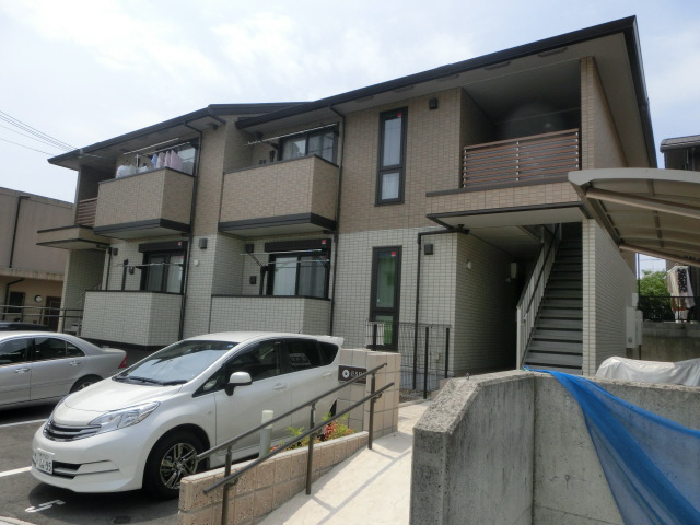 物件番号:1076717481 全戸角部屋で日当たり良好　周辺生活施設充実　駐車場１台込の賃料