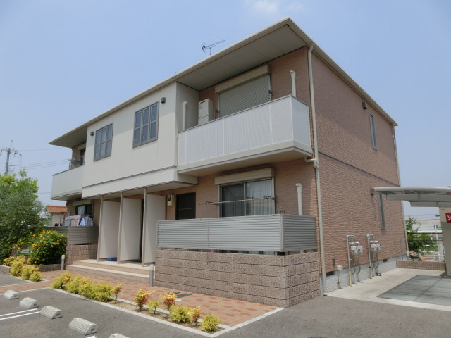 物件番号:1076720502 大手ハウスメーカー施工　恵比寿駅徒歩3分　駐車場１台無料　大容量の収納有り