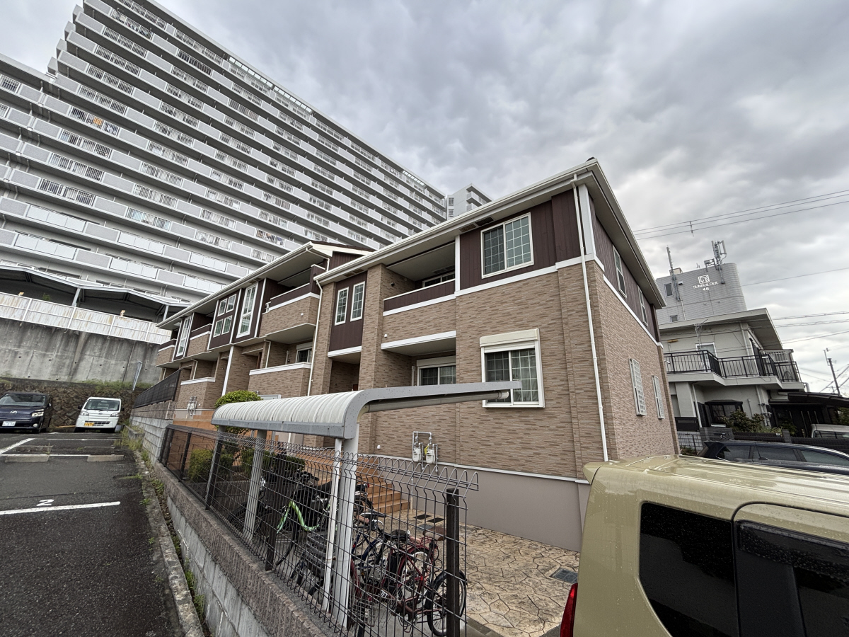 物件番号:1076717198 大手ハウスメーカー施工の築浅ハイツ 設備充実 敷地内駐車場6,600円~