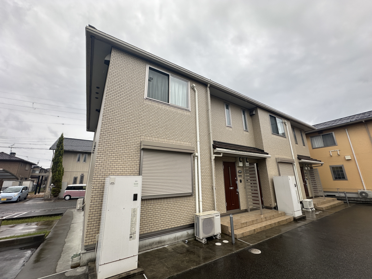 物件番号:1076718707 オール電化　大手ハウスメーカー施工のハイツ　駐車場1台無料　カウンターキッチン