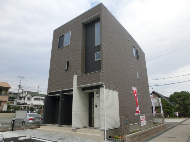 物件番号:1076719424 大手ハウスメーカー施工築浅 人気の都市ガスハイツ 2台目P有(6,600円)