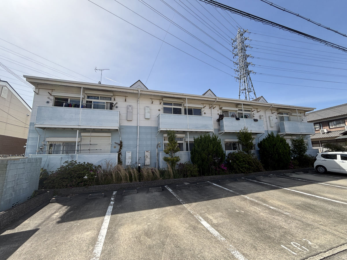 物件番号:1076743452 滝野駅徒歩７分　大手ハウスメーカー施工　設備増設　オール洋間に改装済み