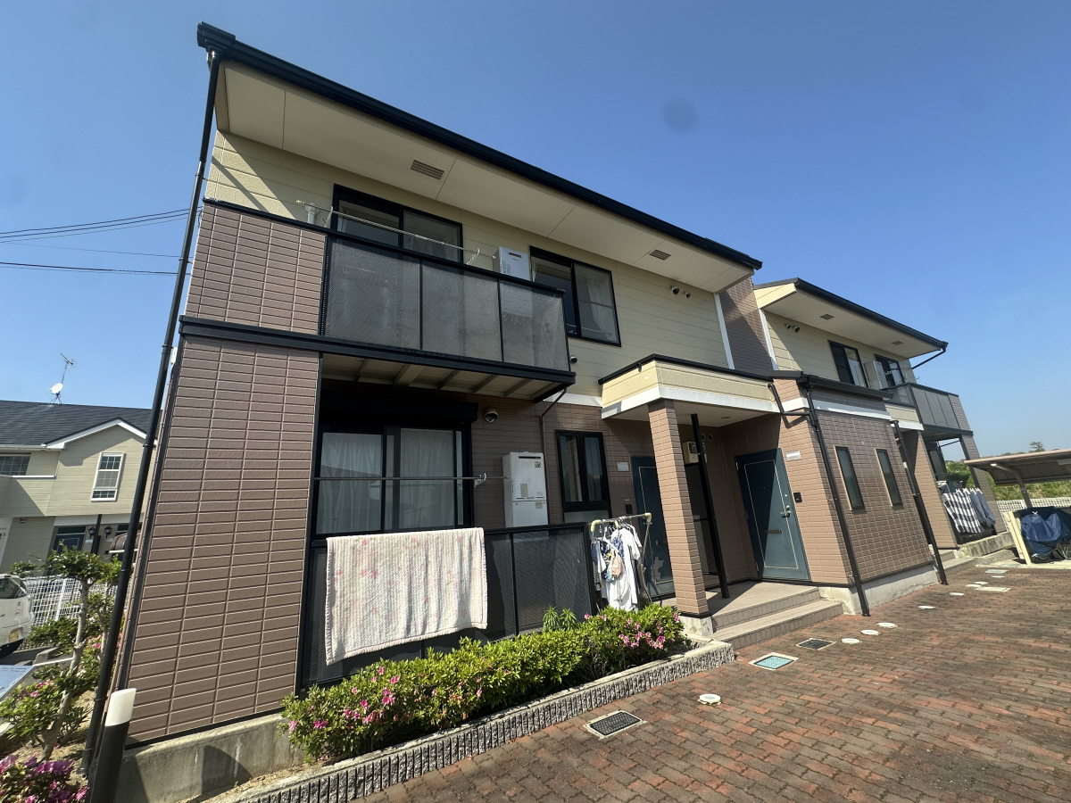 物件番号:1076719539 大手ハウスメーカー施工のハイツ　全戸角部屋で日当り良好です