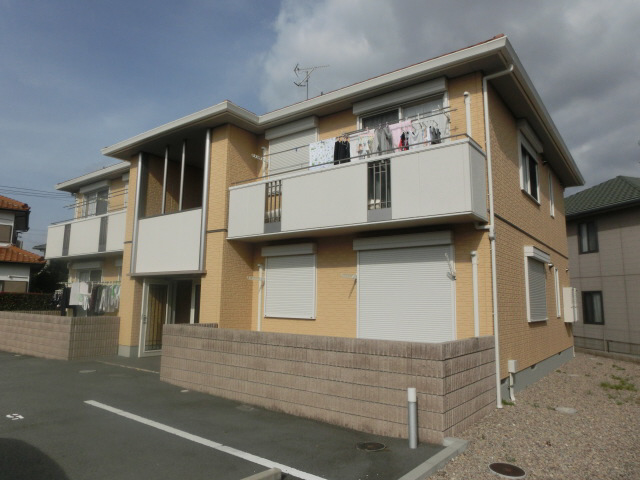 物件番号:1076733927 大手ハウスメーカー施工　駐車場1台無料　角部屋　浴室乾燥機等設備充実
