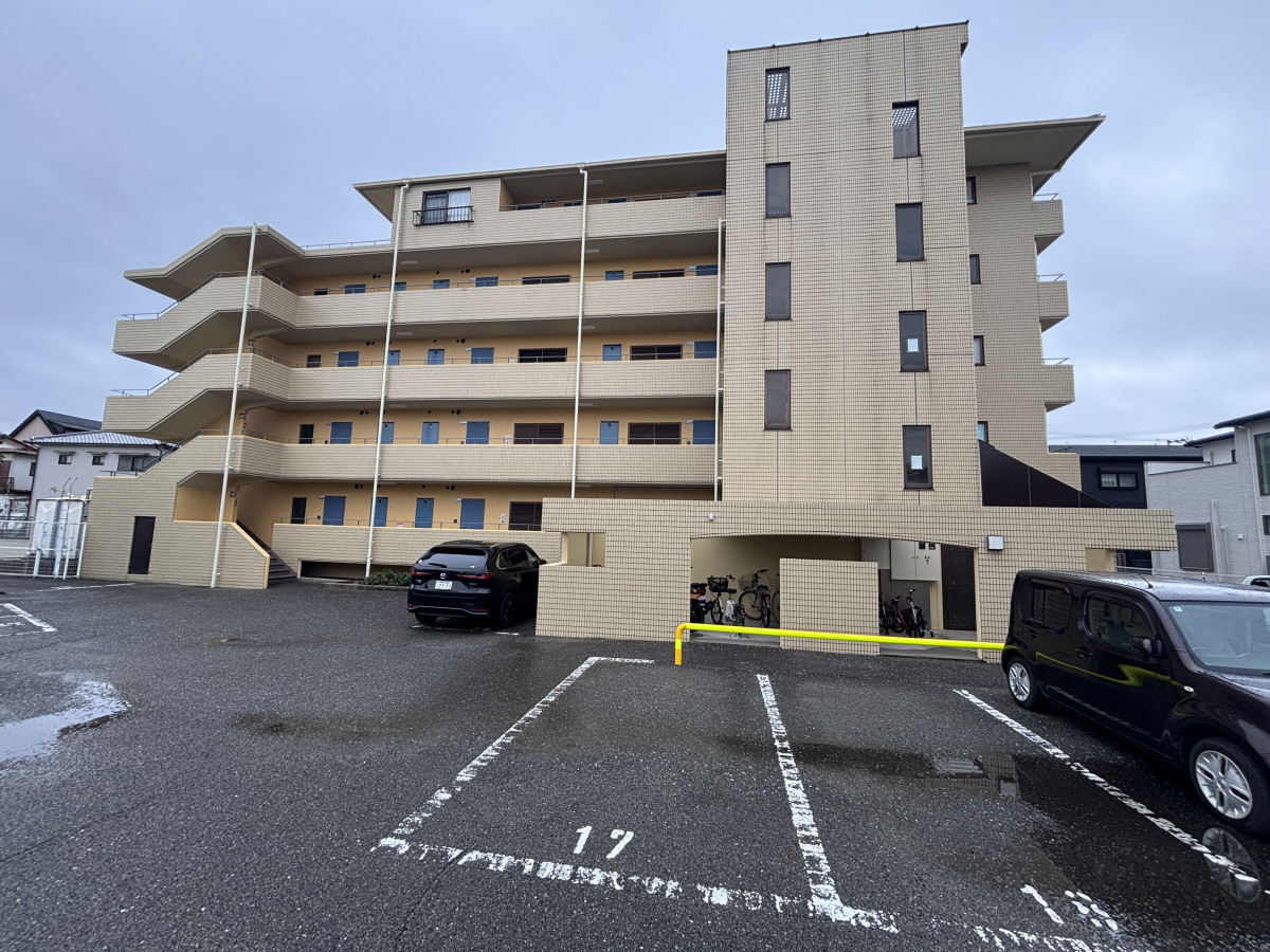 物件番号:1076744899 ペット飼育OKのRCマンション　海近く眺望良好　人気のカウンターキッチン