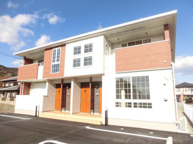 物件番号:1076720538 滝野駅徒歩１分　大手ハウスメーカー施工物件　設備、周辺環境充実