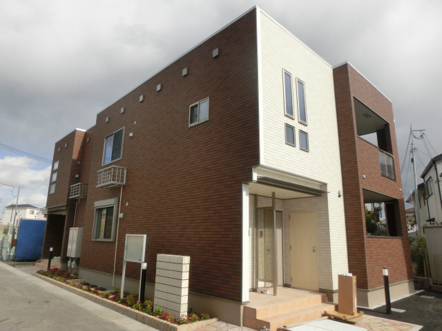 物件番号:1076720773 区画整理地できれない街並み　設備充実の築浅ハイツ　全戸角部屋で日当り良好