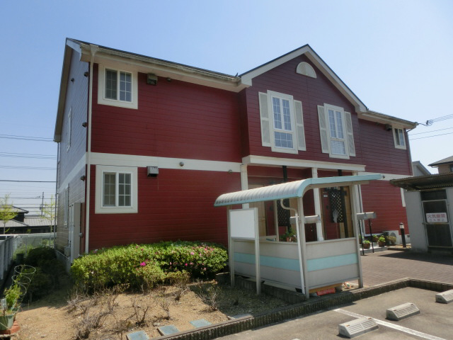 物件番号:1076722068 大手ハウスメーカ施工 駅近物件 収納量たっぷりで便利です コンビニ徒歩2分