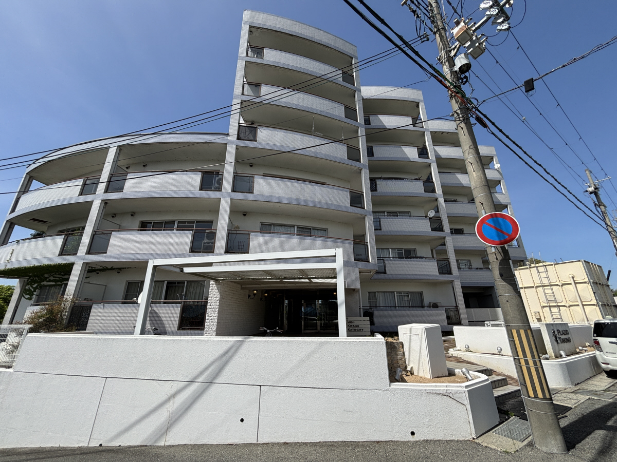 物件番号:1076724535 ペット（猫も）相談可　角部屋で日当り良好　エアコン２基付いてます