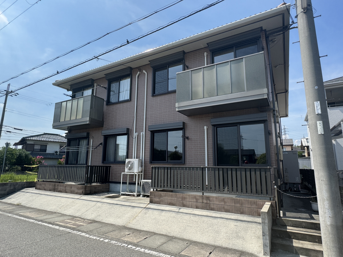 物件番号:1076722777 人気の小野エリア　オール電化　駐車場１台無料　収納大容量のお部屋です