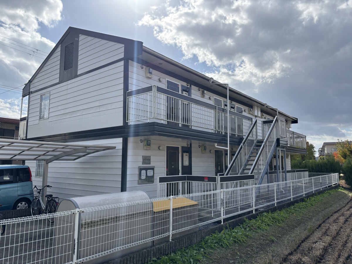 物件番号:1076724825 大手ハウスメーカー施工　敷地内駐車場1台付き　エアコン完備