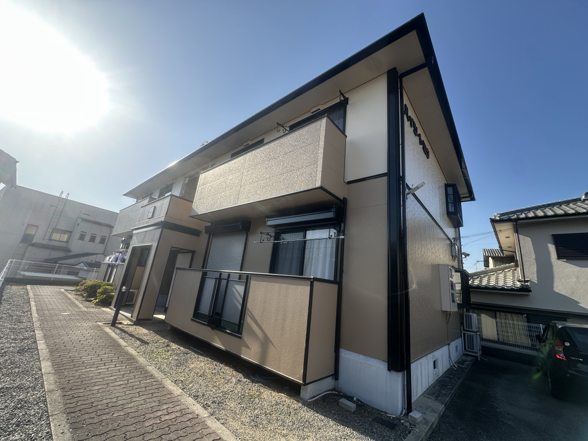 物件番号:1076724843 ハウスメーカー施工のリノベーション物件　設備も入替済み　駐車場１台込の賃料