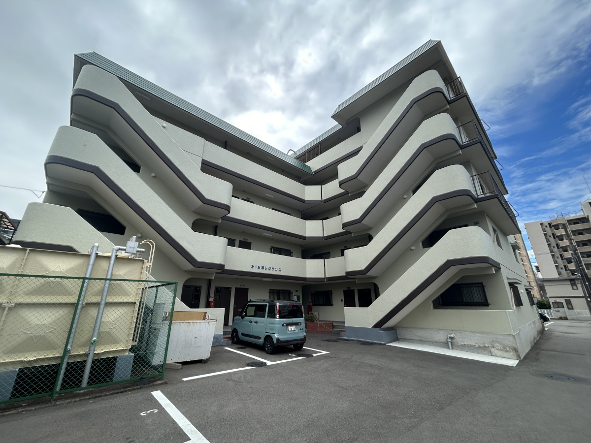 物件番号:1076738022 南向きバルコニーで日当たり良好 インターネット無料 敷地内駐車場空有ります