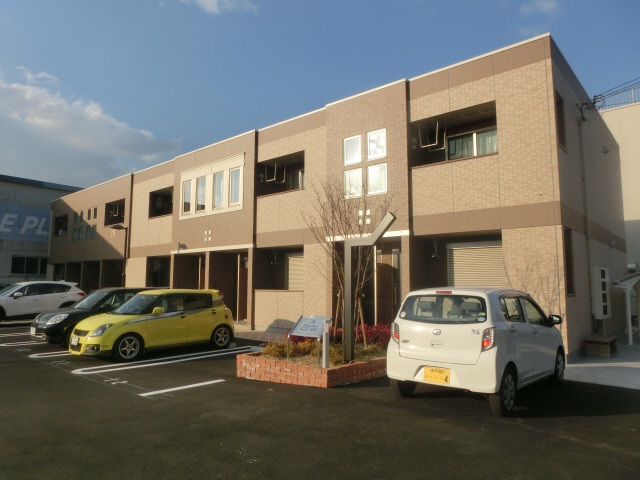 物件番号:1076726017 大手ハウスメーカー施工の築浅ハイツ　中八木駅徒歩圏内　2台目P有(4,400円)