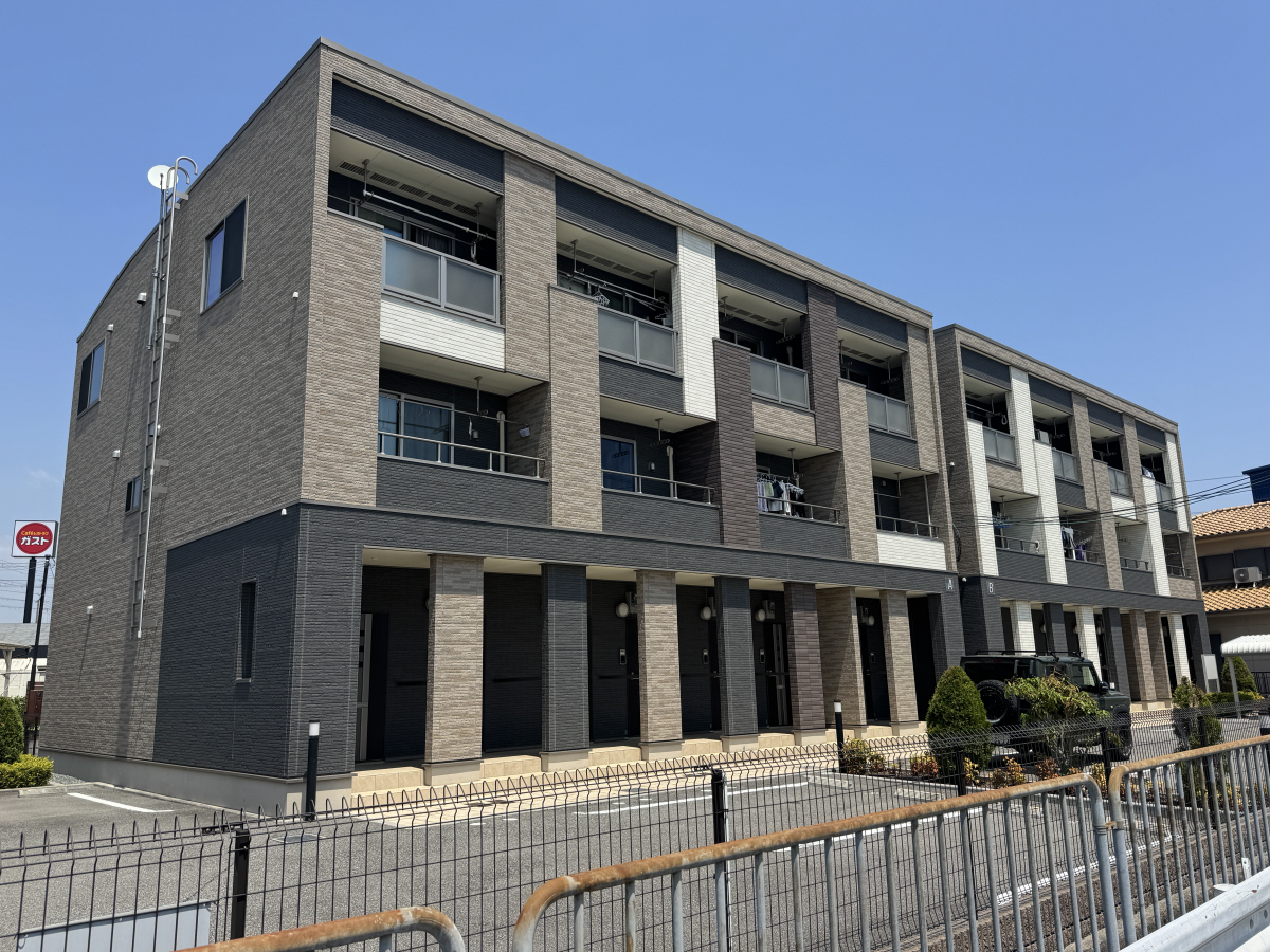 物件番号:1076726048 人気のメゾネットタイプ　周辺に商業施設多数有り　生活便利な立地です