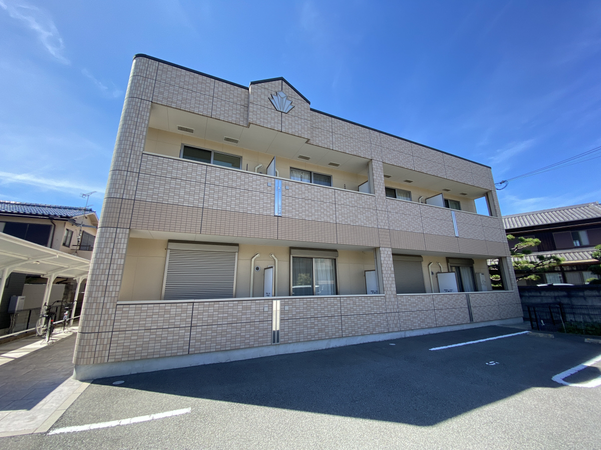 物件番号:1076726454 大手ハウスメーカー施工の築浅ハイツ　エアコン等の設備充実　2階部分の角部屋
