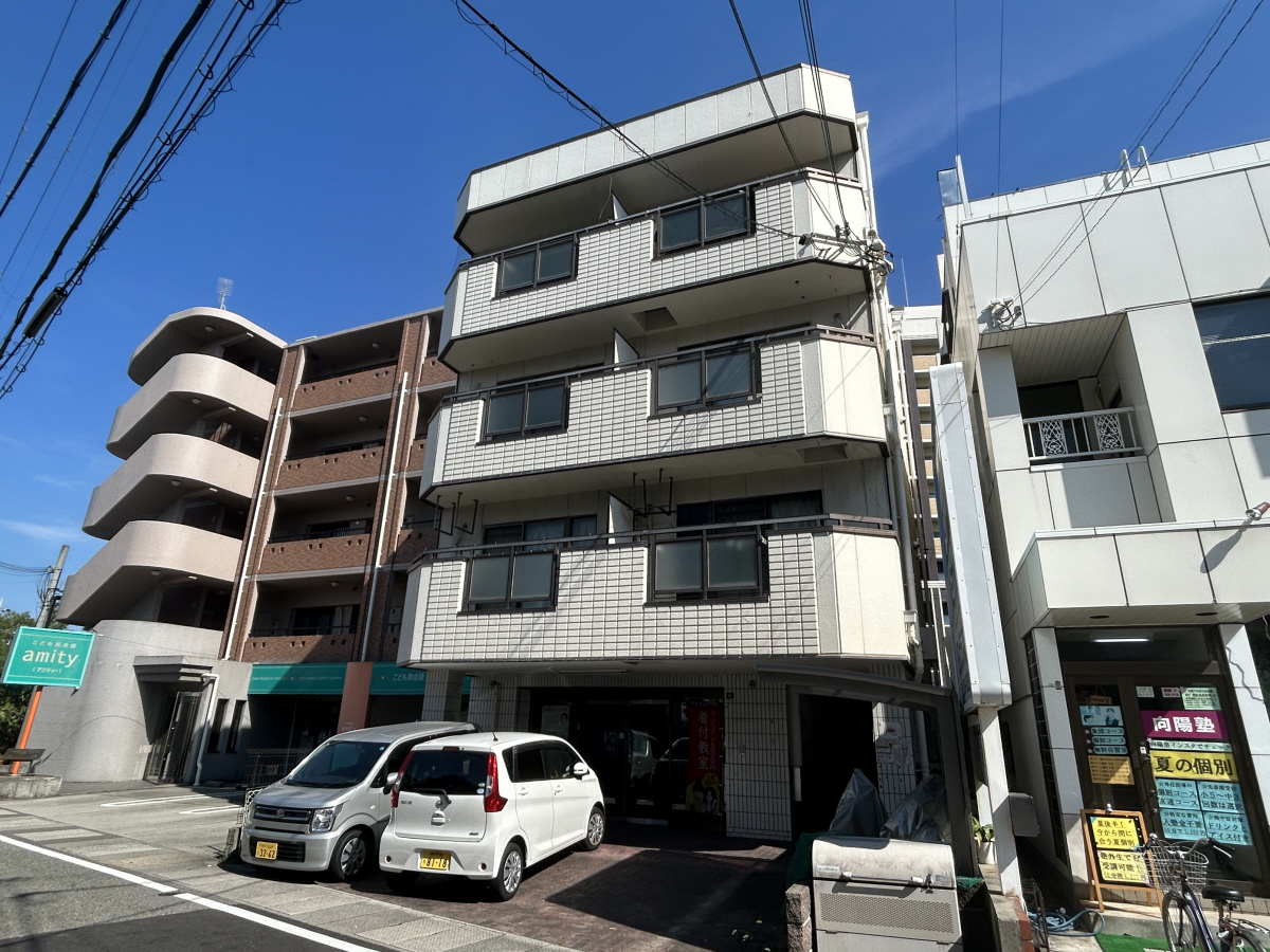物件番号:1076733563 JR大久保駅徒歩圏内 全戸角部屋 近隣生活施設多数有 生活便利な立地