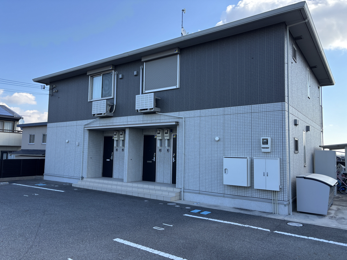 物件番号:1076726718 住宅設備充実の築浅オール電化ハイツ 敷地内2台目駐車場有 日当たり良好