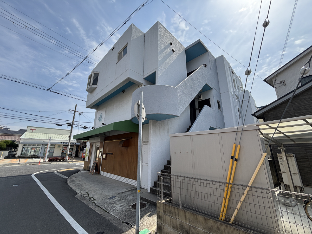 物件番号:1076745647 広々4SLDK 設備も充実 コンビニ・スーパー徒歩圏内 生活便利な立地です