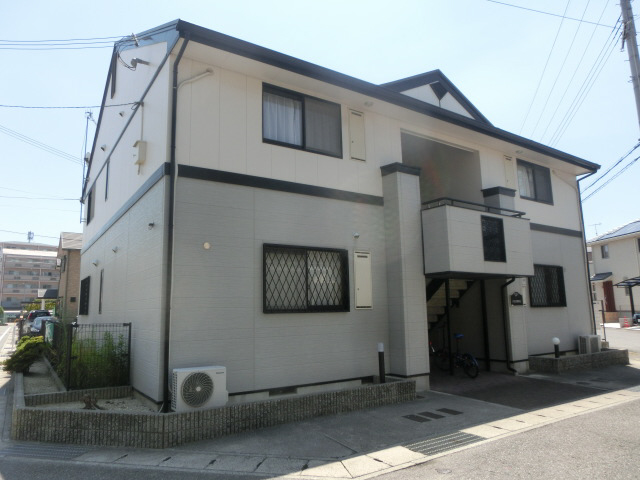 物件番号:1076727934 敷地内駐車場あり　小学校・中学校まで近くなのでファミリーにおススメです