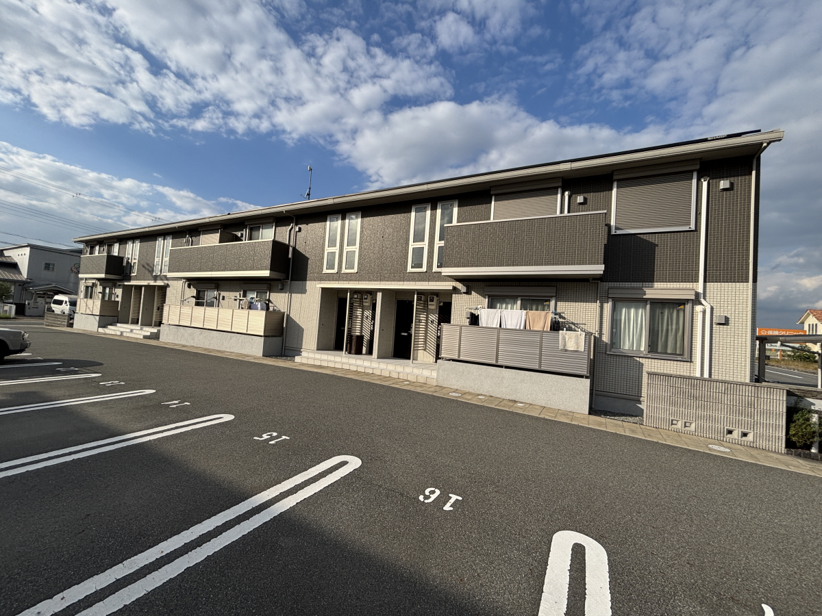 物件番号:1076728500 大手ハウスメーカー施工の築浅ハイツ 設備充実 経済的なオール電化です