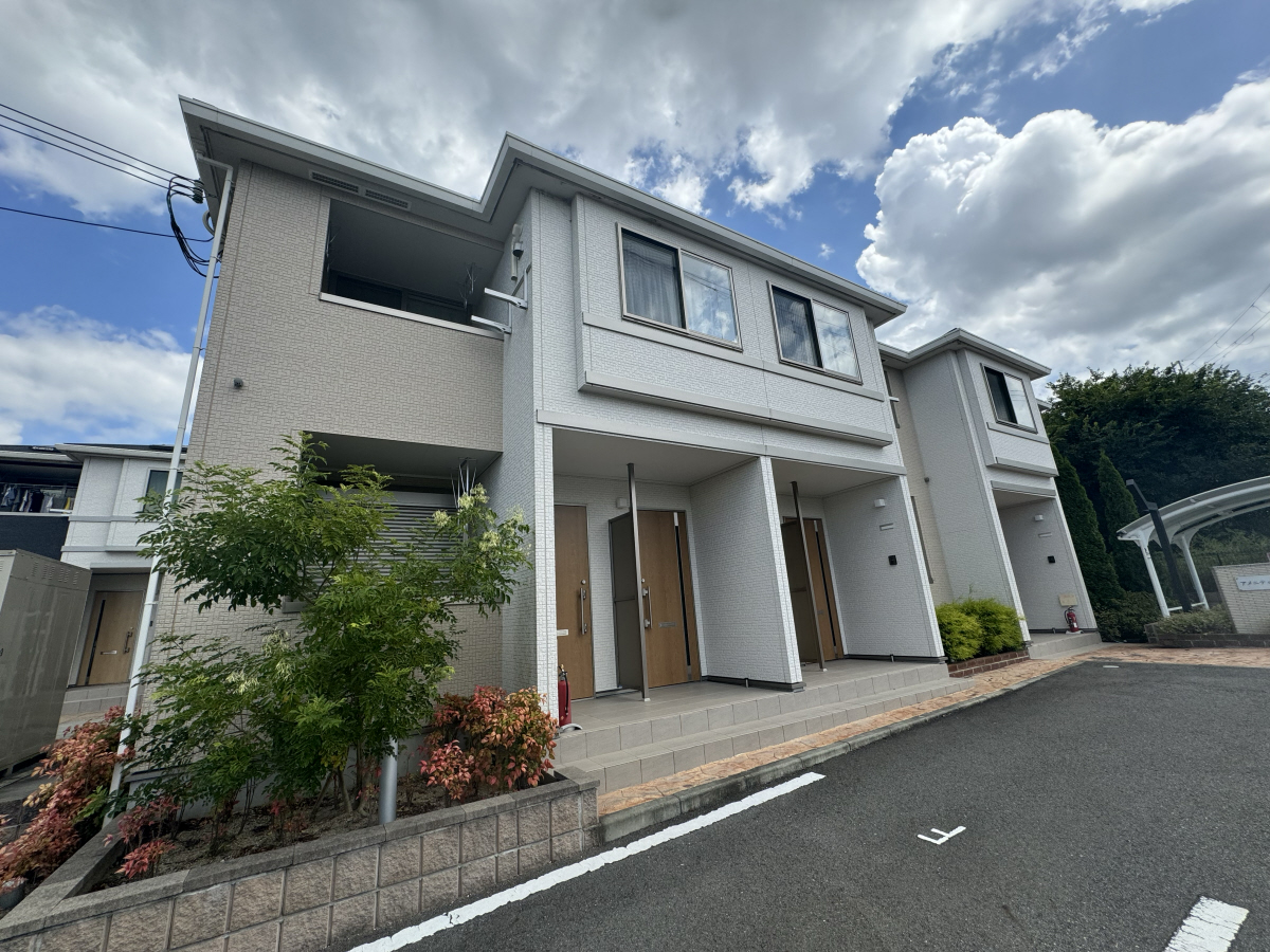 物件番号:1076729015 大手ハウスメーカー施工の築浅ハイツ　設備充実　インターネット無料です