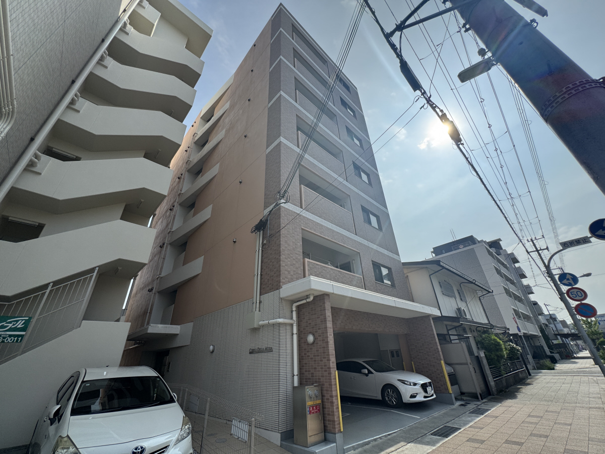 物件番号:1076729370 JR明石駅まで徒歩圏内　角部屋で日当たり良好　オール電化　エアコン付き
