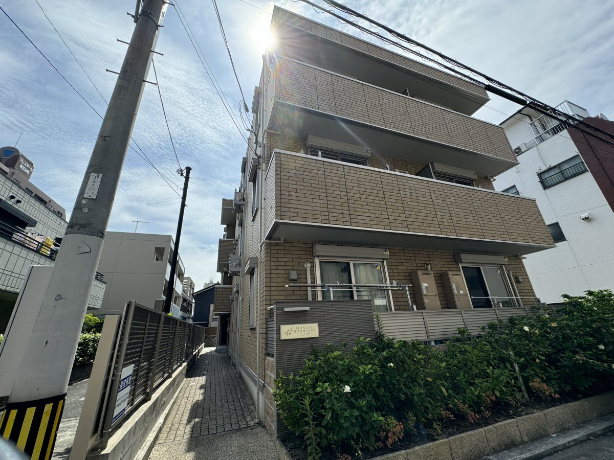 物件番号:1076729584 JR・山陽明石駅まで徒歩圏内　設備充実のハイツ　インターネットも無料です