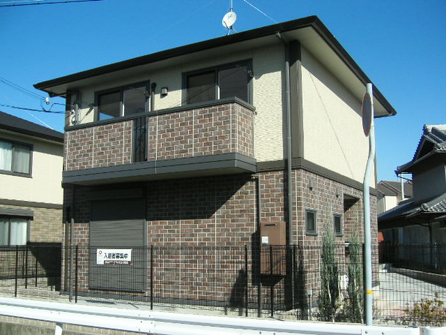 物件番号:1076712015 大手ハウスメーカー施工の戸建タイプ　駐車場２台込の賃料　広々一坪風呂