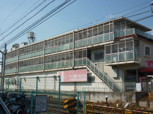 物件番号:1076711445 南向きバルコニーで日当たり良好　駅も近くで便利　敷金・礼金0円キャンペーン