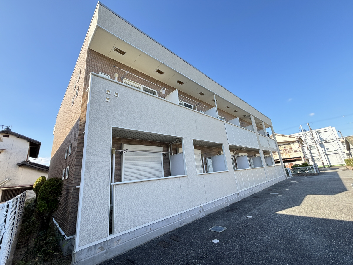 物件番号:1076735692 JR・山陽明石駅まで徒歩9分　大手ハウスメーカー施工の築浅ハイツです