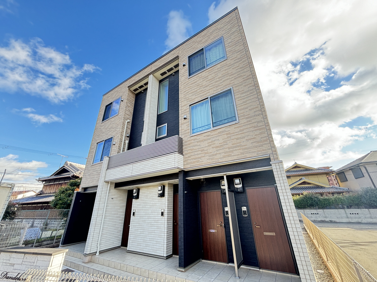 物件番号:1076731437 全戸角部屋の築浅ハイツ　インターネット無料　うれしい都市ガスです