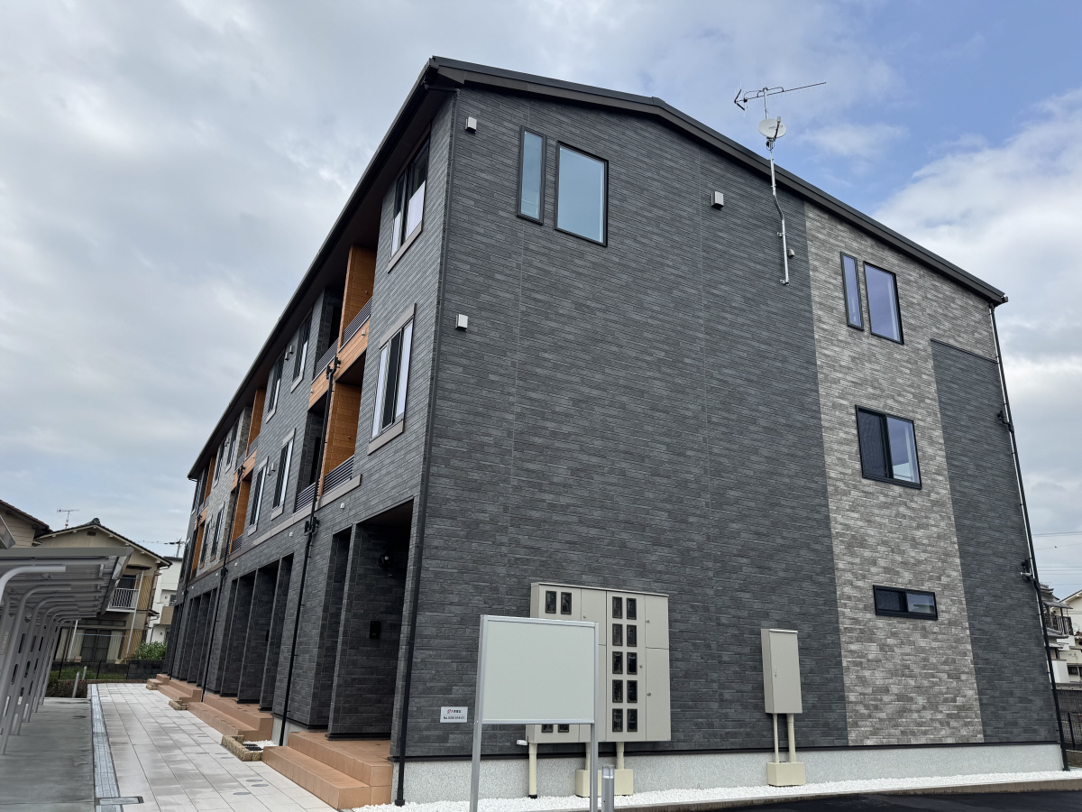 物件番号:1076745145 大手ハウスメーカー施工の新築ハイツ　設備充実　インターネットも無料です