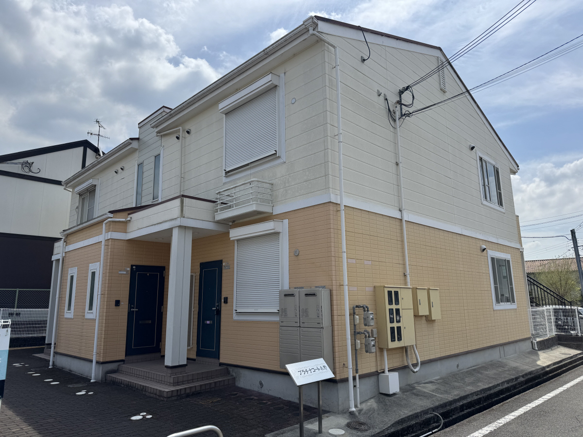 物件番号:1076739873 3部屋あってこのお家賃　全部屋角部屋で日当り良好　2台目駐車場空有です