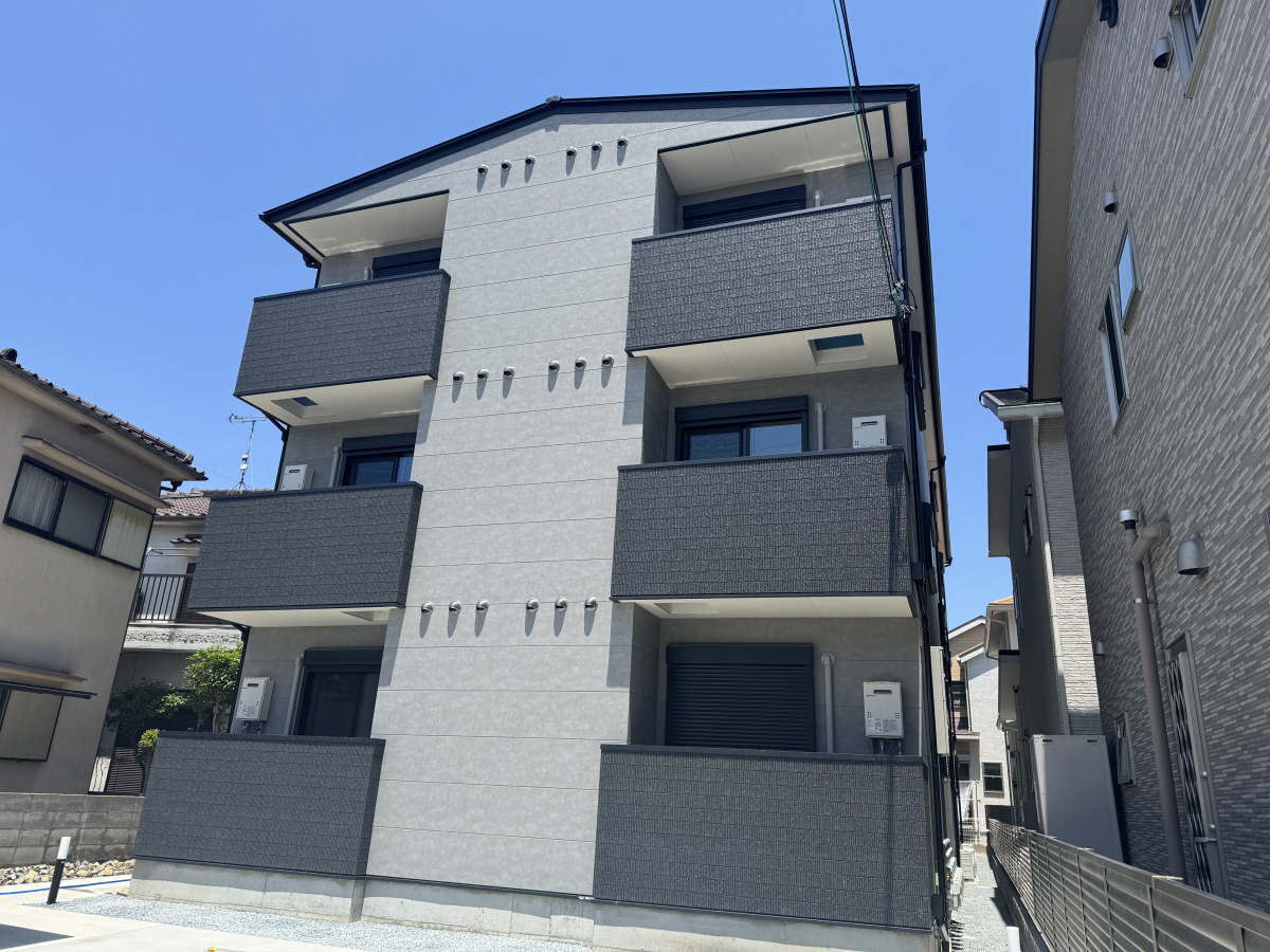 物件番号:1076746176 ペット相談可の新築ハイツ 設備も充実 全戸角部屋で日当たり良好です