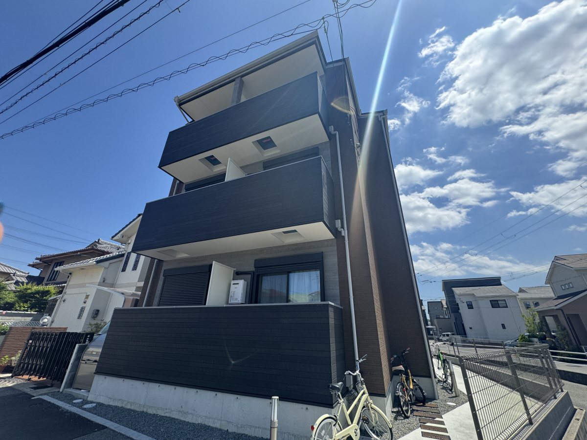 物件番号:1076746302 インターネット無料の築浅ハイツ 設備も充実 駐車場近隣に5,500円で空有り